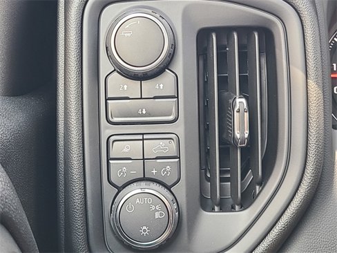 New 2025 Chevrolet Silverado 3500 W/T image 33