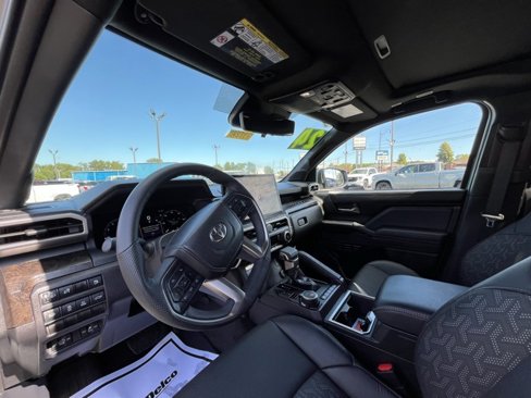 Used 2024 Toyota Tacoma Limited image 12