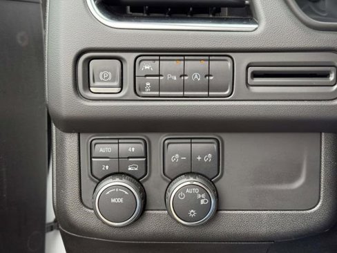 Certified 2023 Chevrolet Suburban LS image 14