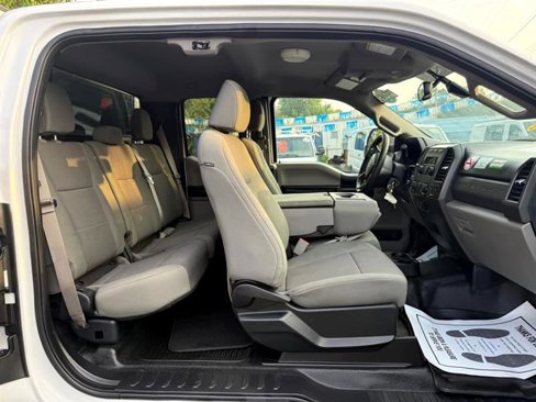 Used 2017 Ford F250 XL w/ Power Equipment Group image 16