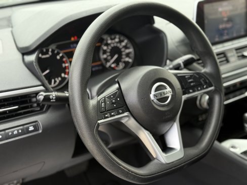 Used 2021 Nissan Altima 2.5 SV image 13