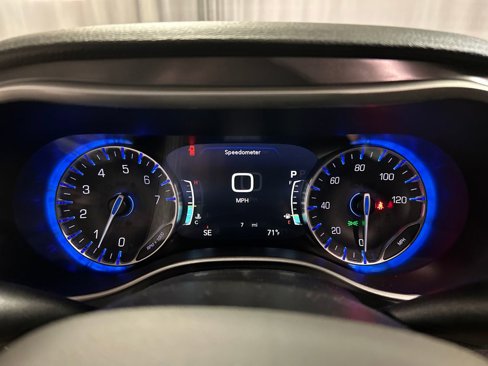 New 2026 Chrysler Pacifica Select image 14