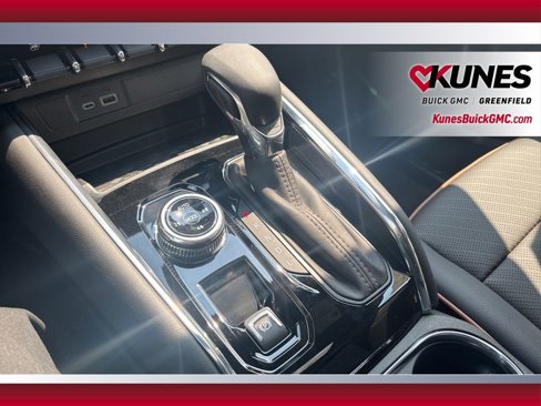 New 2025 GMC Canyon AT4 w/ Technology Plus Package image 32