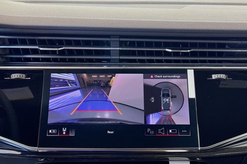New 2025 Audi Q7 3.0T Prestige image 13