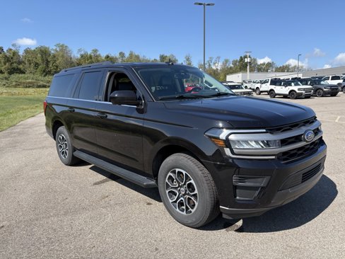 Used 2024 Ford Expedition Max XLT image 7