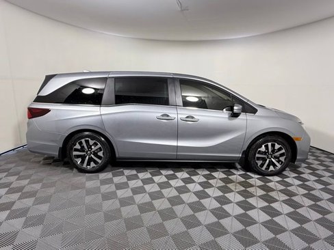 New 2026 Honda Odyssey EX-L image 10