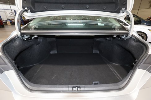 Used 2025 Toyota Camry LE image 24