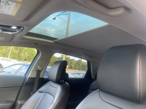 Used 2025 Kia Sportage EX w/ Premium Package image 19