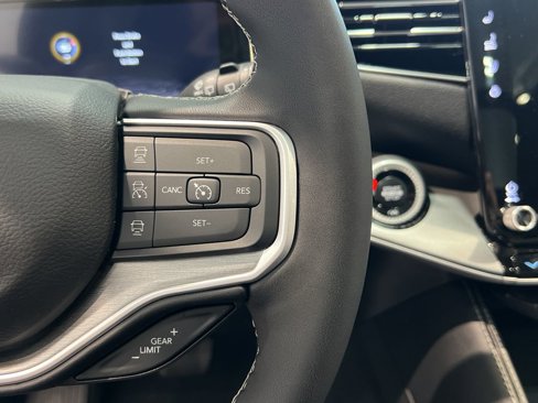New 2025 Jeep Wagoneer Series II w/ Premium Group I image 35