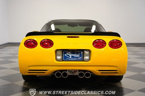 Used 2003 Chevrolet Corvette Coupe w/ Preferred Equipment Group image 25
