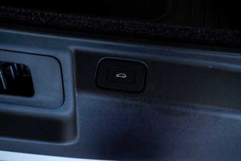 Used 2025 Land Rover Range Rover Long Wheelbase Autobiography image 60