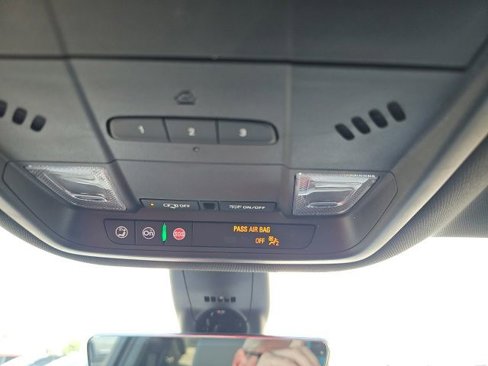 Used 2024 Buick Enclave Essence image 49