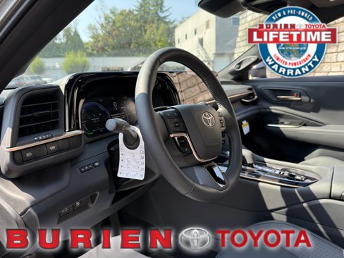 New 2026 Toyota Crown Limited w/ Advanced Technology Package image 8