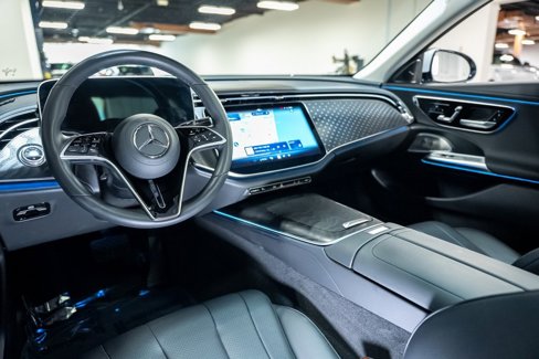 Used 2024 Mercedes-Benz E 350 4MATIC Sedan w/ Driver Assistance Package image 40