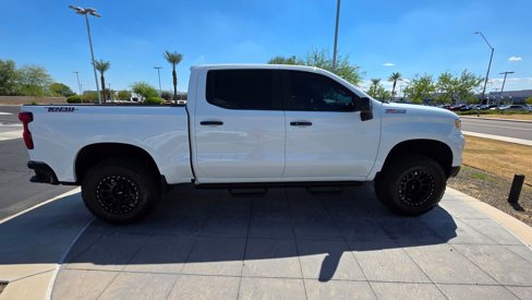 Used 2025 Chevrolet Silverado 1500 LT Trail Boss w/ Convenience Package II image 4