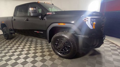 New 2025 GMC Sierra 2500 AT4 w/ AT4 Premium Plus Package image 3