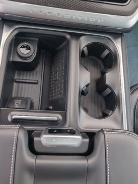 New 2025 Ford Expedition Platinum image 16