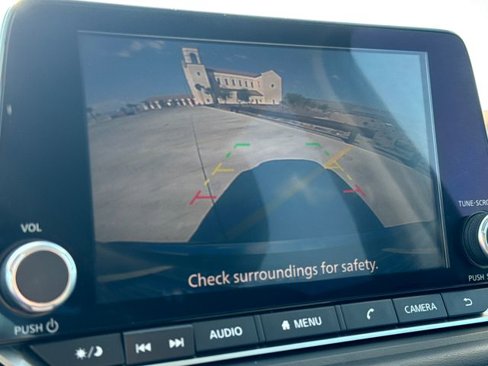 Used 2023 Nissan Rogue SV image 20