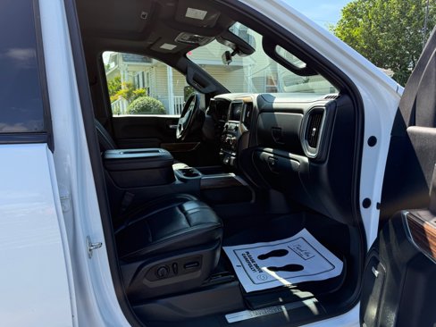 Used 2021 Chevrolet Silverado 2500 High Country w/ Z71 Off-Road Package image 7