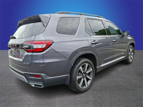Used 2025 Honda Pilot Elite image 5