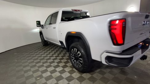 New 2025 GMC Sierra 2500 Denali Ultimate image 9
