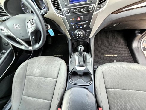 Used 2017 Hyundai Santa Fe Sport image 21