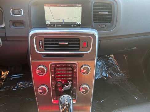 Used 2015 Volvo S60 T5 Premier image 15