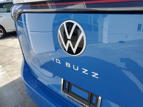 New 2025 Volkswagen ID. Buzz Pro S Plus image 6