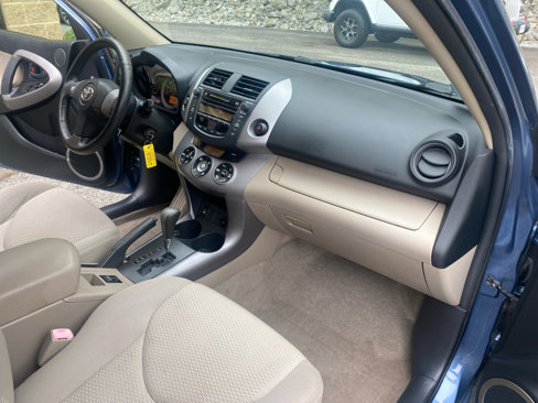 Used 2008 Toyota RAV4 Limited image 20