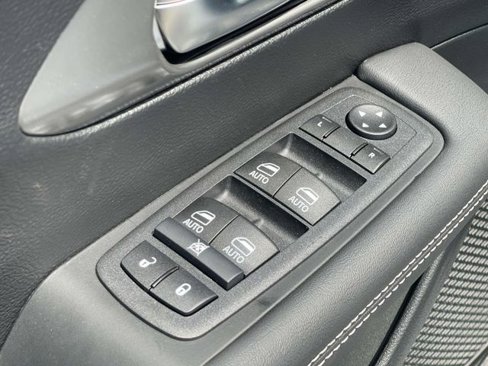 New 2026 Chrysler Voyager LX image 22