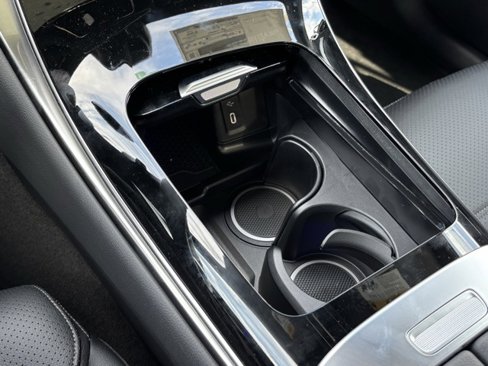 New 2026 Mercedes-Benz GLC 350e 4MATIC image 18