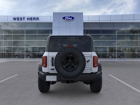 New 2025 Ford Bronco Outer Banks image 5