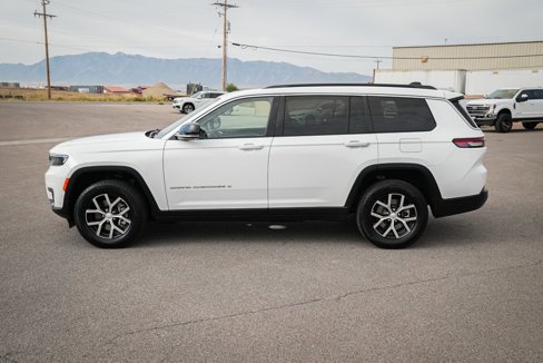 Used 2024 Jeep Grand Cherokee L Limited w/ Luxury Tech Group II image 11