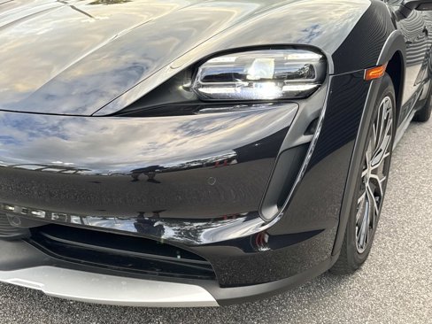 Certified 2024 Porsche Taycan 4 Cross Turismo w/ Premium Package image 11