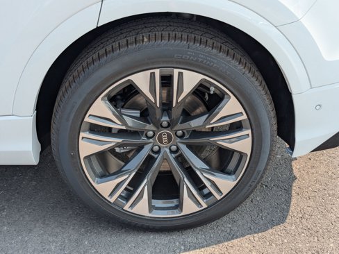 New 2025 Audi Q8 Premium Plus image 16
