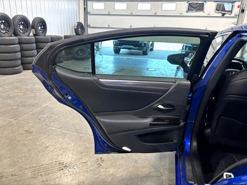 Used 2019 Lexus ES 350 F Sport image 29