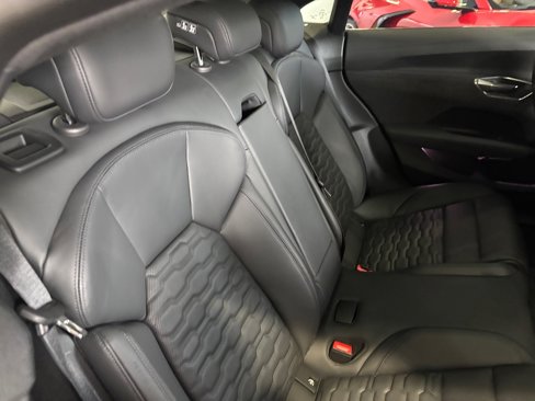 Used 2023 Audi e-tron GT Premium Plus image 18