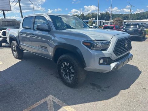 Used 2021 Toyota Tacoma SR5 image 2