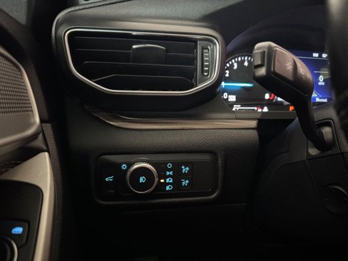 Used 2021 Ford Explorer Limited w/ Equipment Group 301A image 16