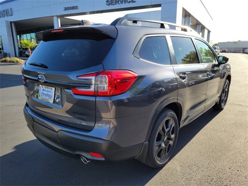 New 2025 Subaru Ascent Onyx Edition image 3