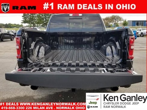 New 2026 RAM 1500 4x4 Crew Cab image 7