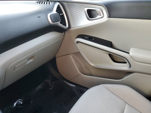 Certified 2023 Kia Soul LX image 23