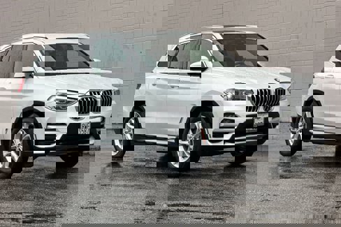 Certified 2021 BMW X3 xDrive30e w/ Convenience Package image 6