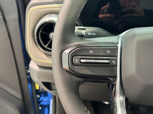 New 2025 Chevrolet Colorado ZR2 w/ Technology Package image 32