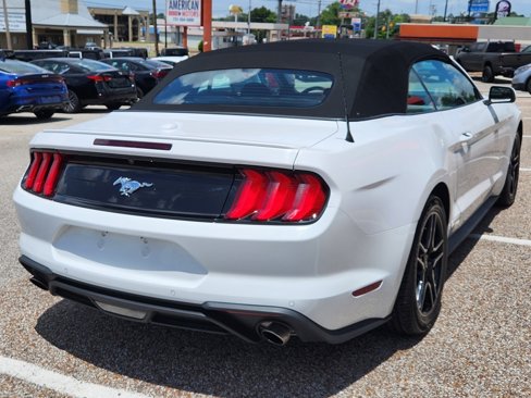 Used 2022 Ford Mustang Premium image 15