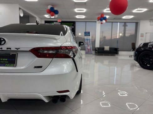 Used 2023 Toyota Camry XSE image 14