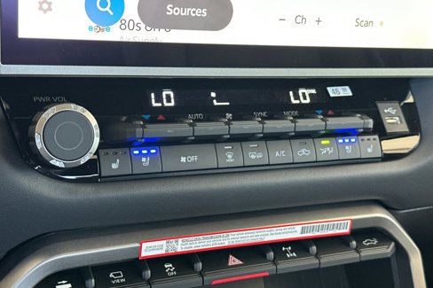 New 2026 Toyota Tundra Platinum w/ TRD Off-Road Package image 17