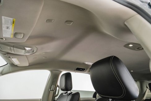 Used 2022 Chrysler Pacifica Touring-L image 23