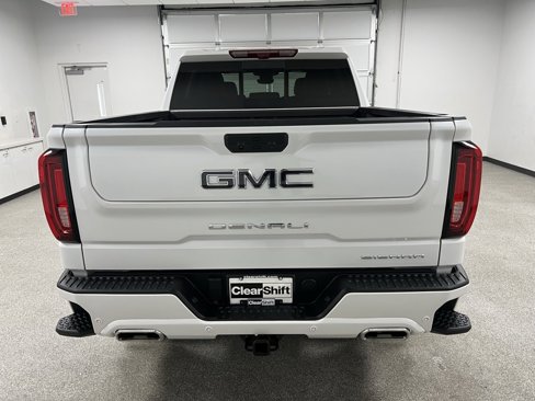 Used 2025 GMC Sierra 1500 Denali Ultimate image 10