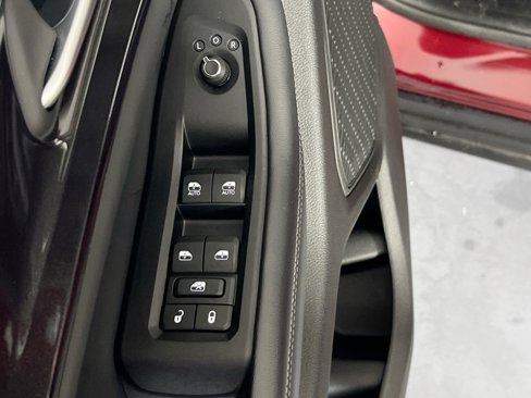 Used 2023 Jeep Grand Cherokee Altitude image 17